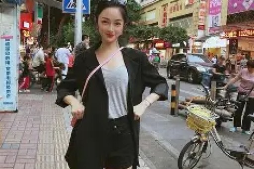 直至张予曦火了才知她跟张馨予处境一样因颜值走红也因此被造谣多年
