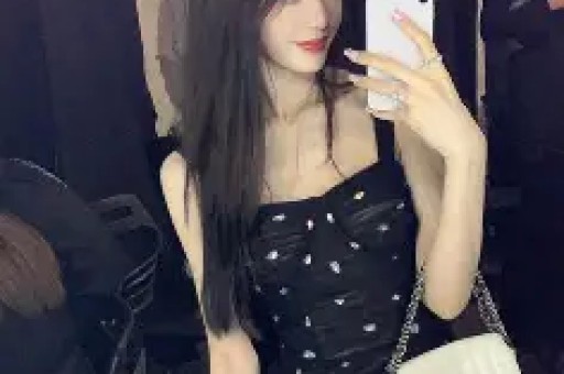 易易紫曝少数民族女星被经纪人潜规则:娱乐圈的权力游戏何时休 易易紫曝少数民族女星被经纪人潜规则:娱乐圈的权力游戏何时休